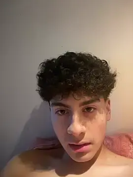 Stripchat Watch Live Sex Cams of hungspanishtwink