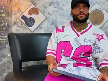 Stripchat Nude Webcam of Apolo_rousse1