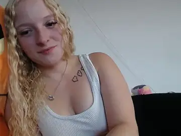 Stripchat Live Sex of Sophie_cute06