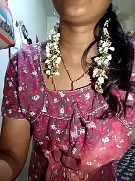 Stripchat Live Sex Cam of Kavya5500