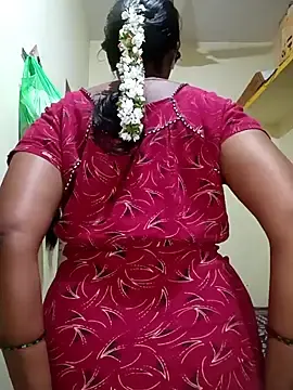 Stripchat Adult Webcam of Kavya5500