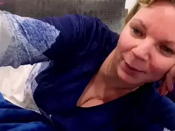 Stripchat Live Porn of l4dyc4pricorn76