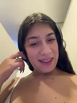 Stripchat Free Porn Cam of Enyeld_ruru