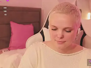 Stripchat Adult Video Chat of LikaBerry1