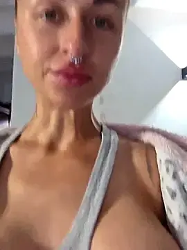 Stripchat Adult Webcam of kylie_blck