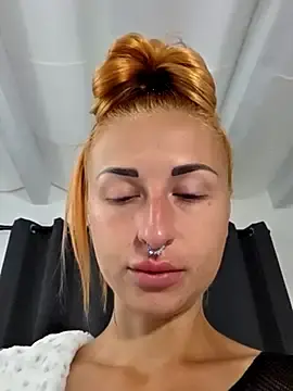 Stripchat Nude Webcam of kylie_blck