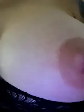 Stripchat Live Sex Cam of kylie_blck