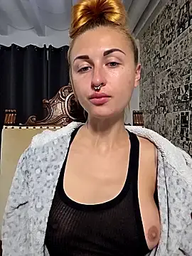 Stripchat Nude Webcam of kylie_blck