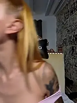 Stripchat Free Live Porn of kylie_blck