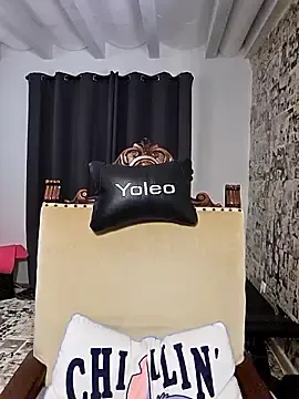 Stripchat Free Porn Cam of kylie_blck