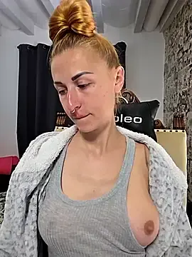 Stripchat Adult Webcams of kylie_blck