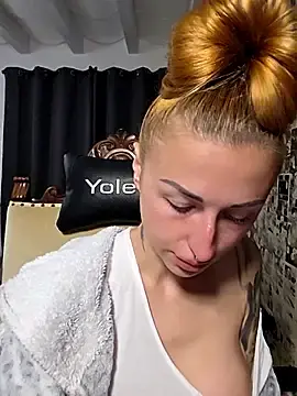 Stripchat Live Porn of kylie_blck