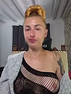 Stripchat Adult Webcam of kylie_blck