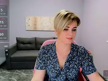 Stripchat Sex Cam of Julia_Wilsone