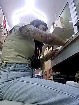 Stripchat Adult Webcam of LunaZambrano