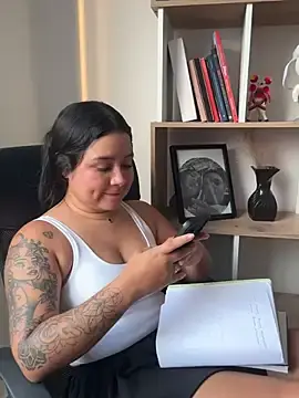 Stripchat Nude Webcam of Pretty_Isadora