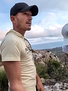 Stripchat Live Sex Cam of Samira-Summer