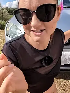 Stripchat Free Porn Cam of Samira-Summer