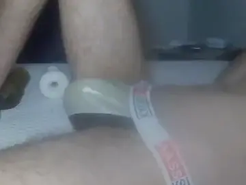 Stripchat Free Live Porn of VersGuy24