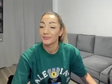 Stripchat Live Porn of rossana_doll