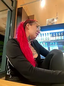 Stripchat Sex Cam of Mia-Fuchs