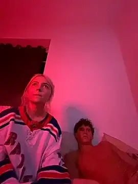 Stripchat Watch Live Sex Cams of SofiaNLukaBabe