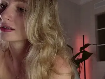 Stripchat Nude Webcam of WelliCaren