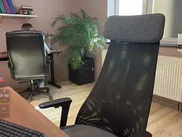 Stripchat Live Sex Cam of legsLONG