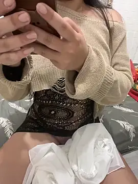 Stripchat Watch Live Sex Cams of BigAssBee