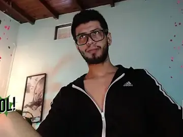 Stripchat Live Sex of Colby_brown03