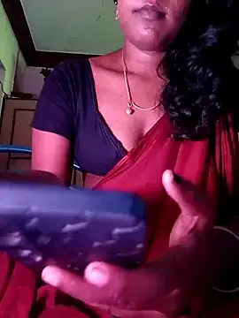 Stripchat Sex Chat of Tamil_Kavitha