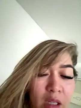 Stripchat Sex Cam of Danielavegax