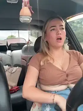 Stripchat Live Sex Cam of Danielavegax