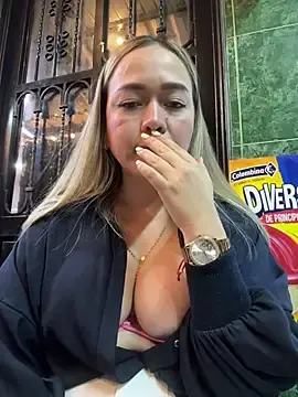 Stripchat Live Sex of Danielavegax