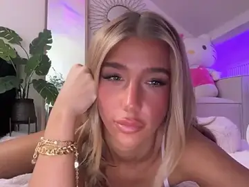 Stripchat Best Webcam of KENNIEXROSE