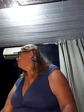 Stripchat Watch Live Sex Cams of momismilf544