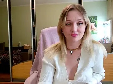 Stripchat Free Live Porn of Hotty_Evochka