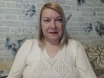 Stripchat Sex Cam of Lillia_Ray