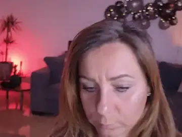 Stripchat Watch Live Sex Cams of AngelaDesires