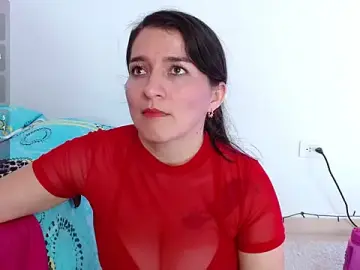 Stripchat Adult Video Chat of Emelyross_