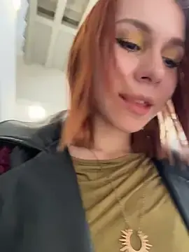 Stripchat Sex Cam of RosieSecret