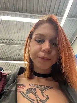Stripchat Sex Cam of RosieSecret