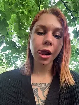 Stripchat Live Sex Cam of RosieSecret