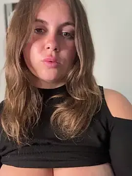 Stripchat Sex Cam of Samantha_official