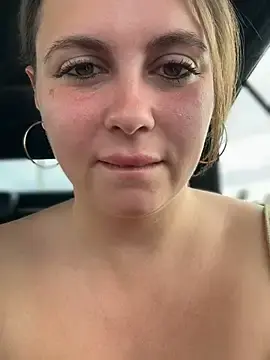 Stripchat Sex Cam of Samantha_official