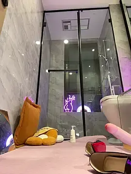 Stripchat Sex Cam of nidekikibabe-2026