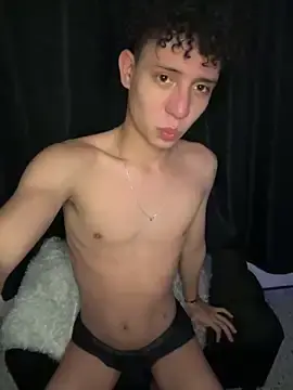 Stripchat Live Porn of yoursexyjose