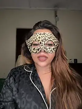 Stripchat Live Sex Cam of SLNatasha