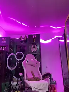 Stripchat Live Sex Cam of Hot_beauty__