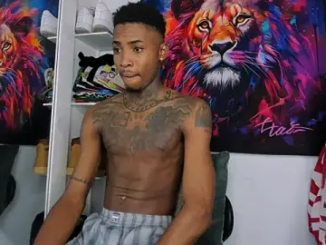 Stripchat Best live sex cam show of Pantera_black_21